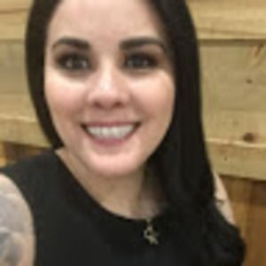 Meet your Posher, Alejandra